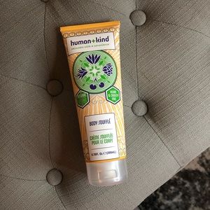 New Human Kind Body Soufflé